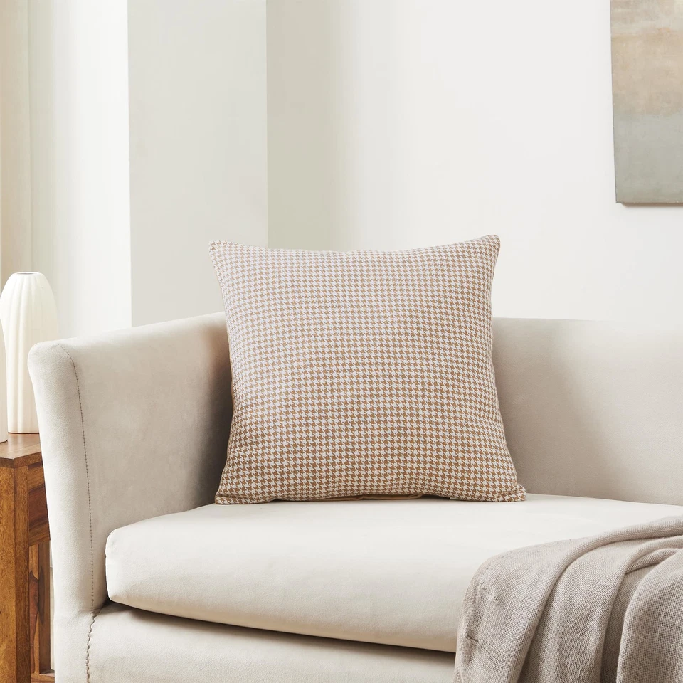 Mainstays 18" x 18" Brown Houndstooth Woven Decorative Pillow - Image 2 of 4