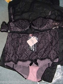 AGENT PROVOCATEUR BLACK/PINK DIANNA BRA 34B/C 36A/B & SMALL SUSPENDER BRIEF NWT
