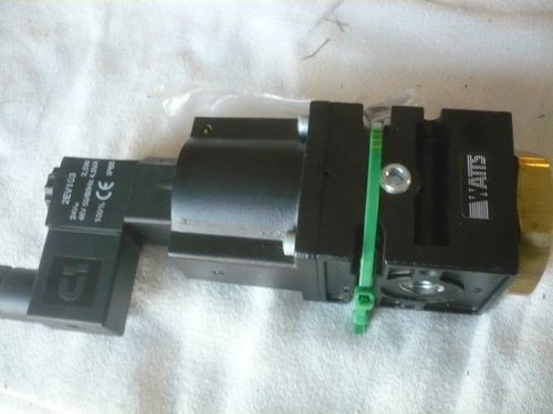 New Parker SS75-02M Soft Start/Quick Dump Valve with Solenoid Coil