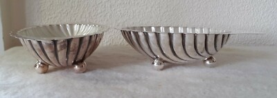 2× HAMILTON & LAYLAW GLASGOW EPNS ZUCKER-/BONBONSCHALEN MIT MATTGLASEINLAGEN