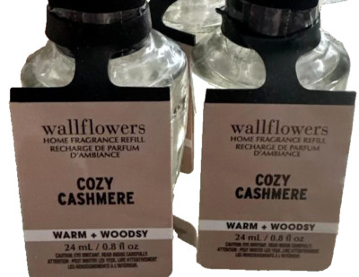 Bath Body Works COZY CASHMERE Wallflower Refill Bulbs Oil scent 2 Pack New