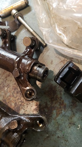 Bmw R1150gs Right Rocker Arms Valve Followers Etc - Picture 7 of 7