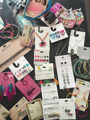 JUNIORS GIRLS JEWELRY MIXED ACCESSORY RANDOM LOT OF 20 NECKLACE EARRING TARGET
