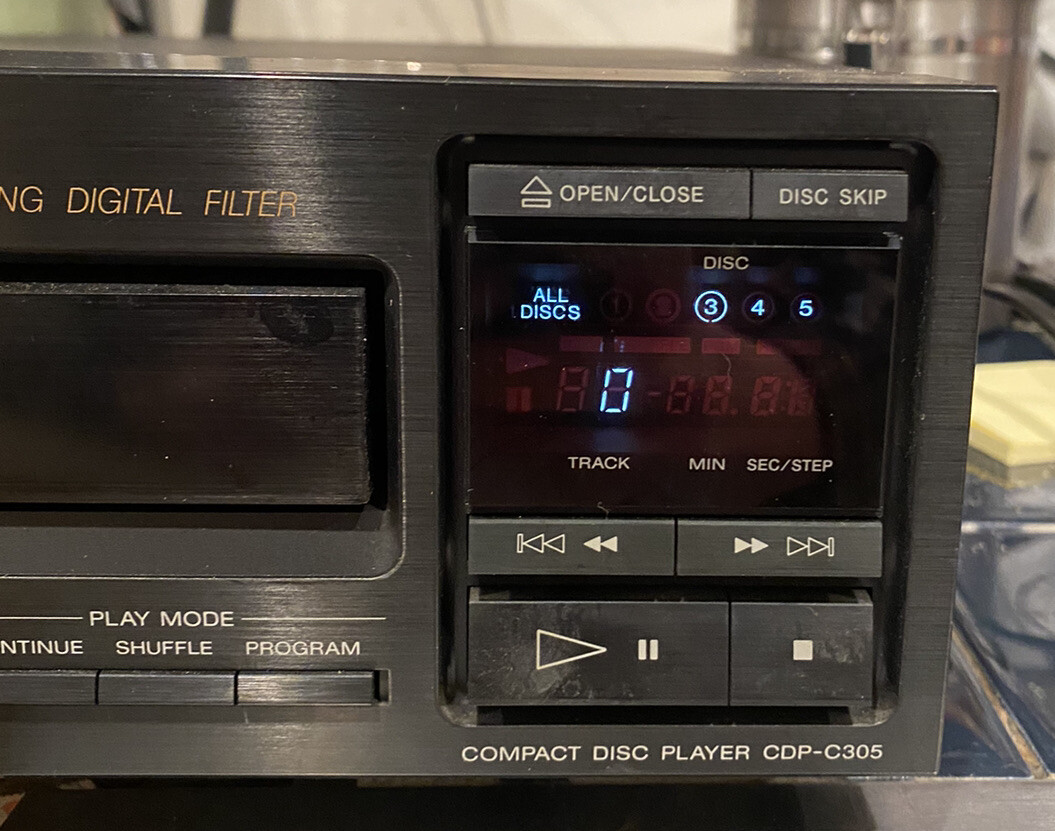 Sony CDP-C305 5-Disc Vintage Compact Disc CD Player Working Sony CDP-C305 5-Disc Vintage Compact Disc CD Player Working