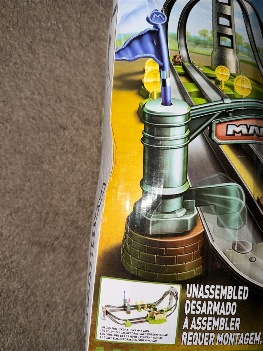 Hot Wheels MarioKart Circuit Lite Track Set With Mario Kart