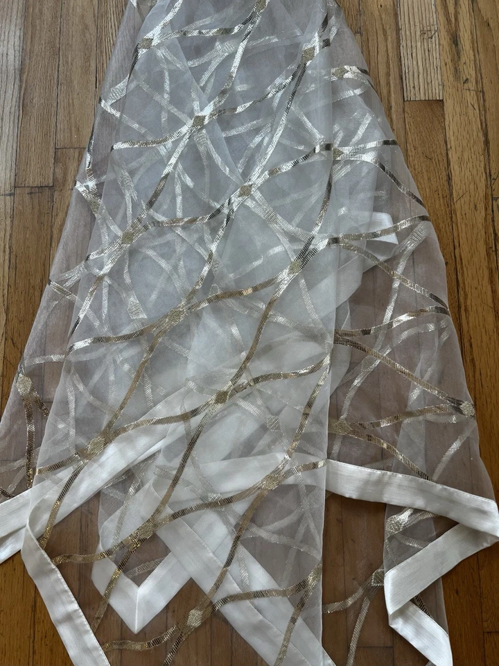 "Impresionante mantel hecho a mano dorado y marfil tela mezcla seda 60"" X 85""" Foto 3 de 4