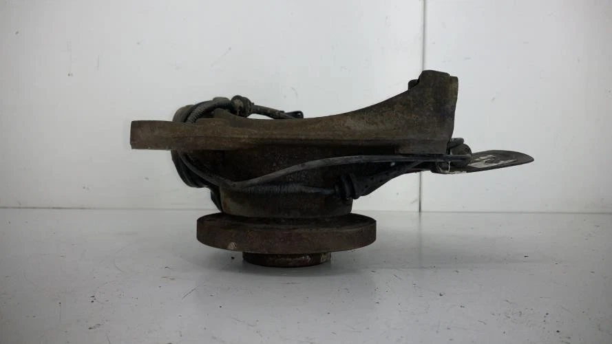 Moyeu avant gauche PEUGEOT 407 COUPE 330780 - Photo 3/4