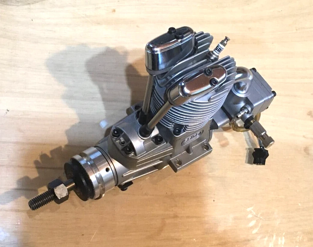 SAITO FG 20 moteur gaz 4 temps pour miniatures d avions f s