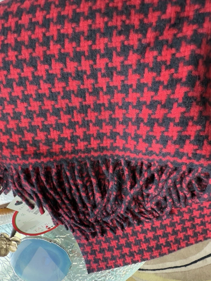 Talbots Women's Cashmere Long Scarf - Image 4 of 4