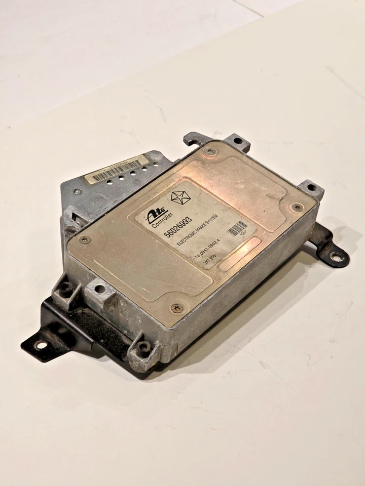Módulo de sistema de frenos electrónico Jeep Grand Cherokee 92-95 56026993 OEM Foto 2 de 4