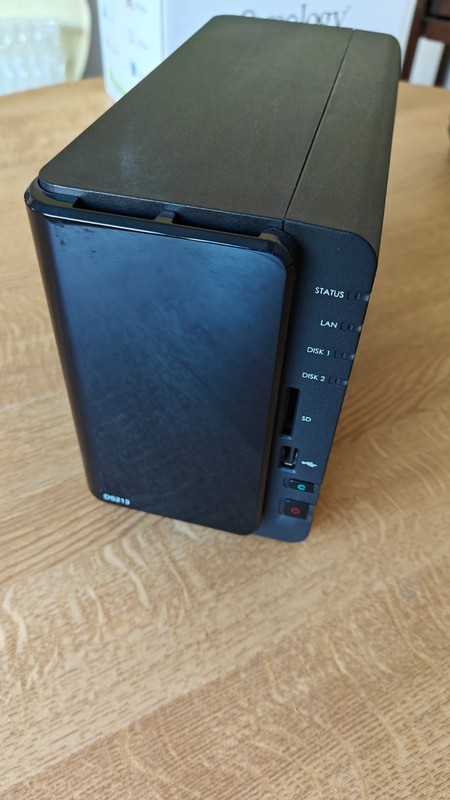 Synology DS213 DiskStation 2-Bay NAS Storage Boxed 2x 3TB Hard drives (6TB)
