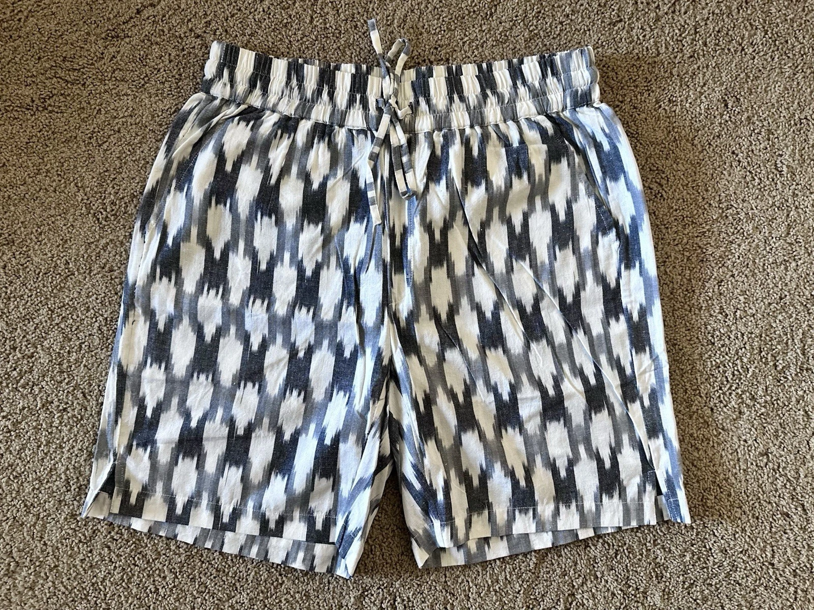 Size M 31 - The Territory Ahead Vintage Woven Shorts 8" Hexagon Lightweight New