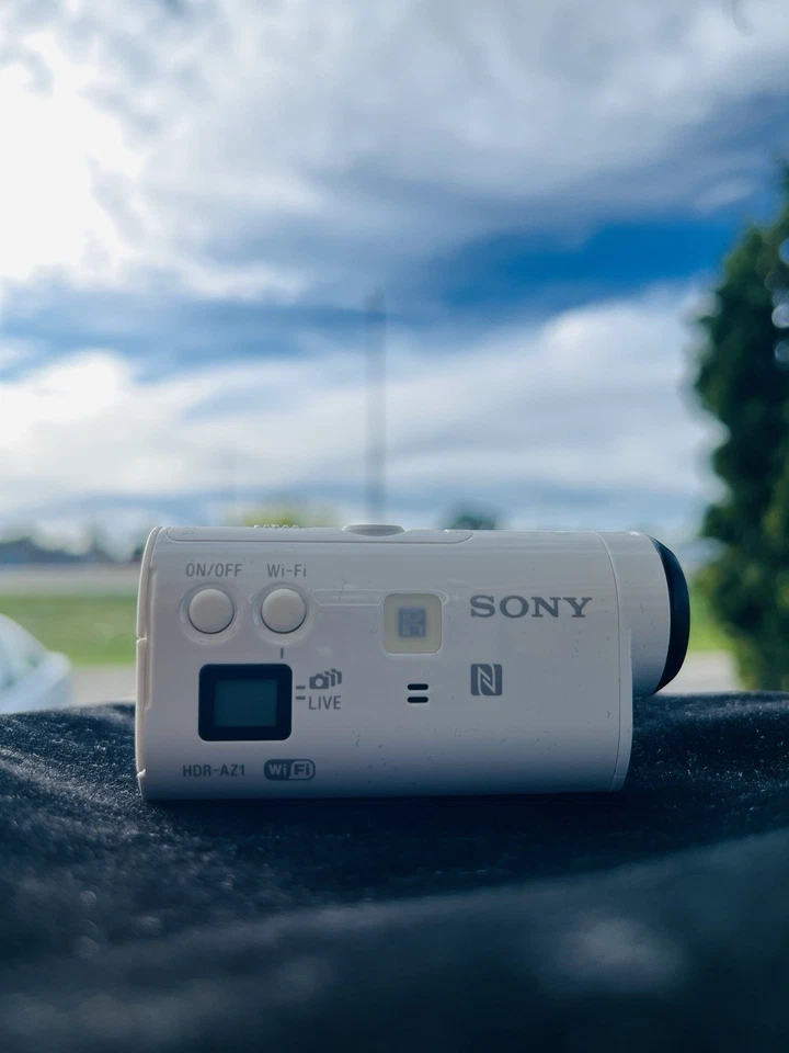 Sony HDR-AZ1VR Camcorder - White - Image 2 of 4