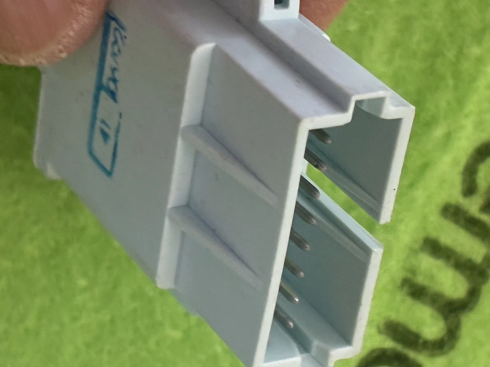 Enchufe de codificación de cuadro de instrumentos BMW E30 OEM 318is 318i M42 62111394321 Foto 3 de 4