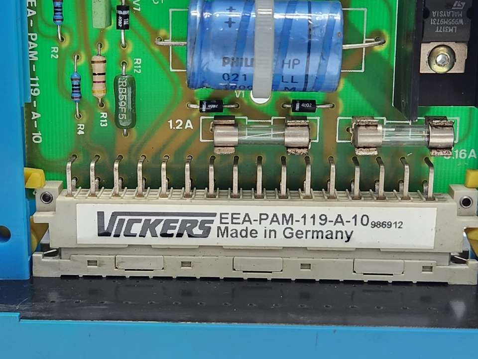 Vickers EEA-PAM-119-A-10 Endstufe Board With VT-3002-20/32 Kartenfach - Bild 2 von 4