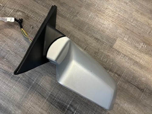 2008-2011 Cadillac CTS RIGHT Side Mirror SILVER - Picture 2 of 5