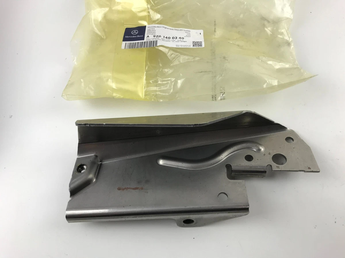 GENUINE Mercedes-Benz A9261400340 BRACKET EXHAUST VALVE SUPPORT  
