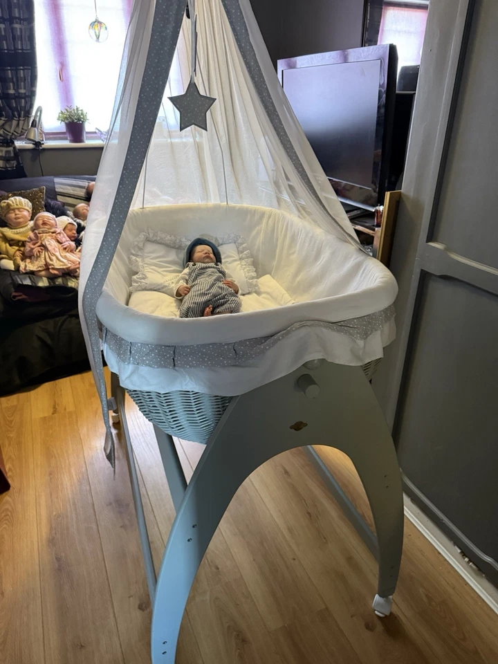 Large Crib, Suitable From Birth Until Crawling NO RESERVE  - Image 2 of 4