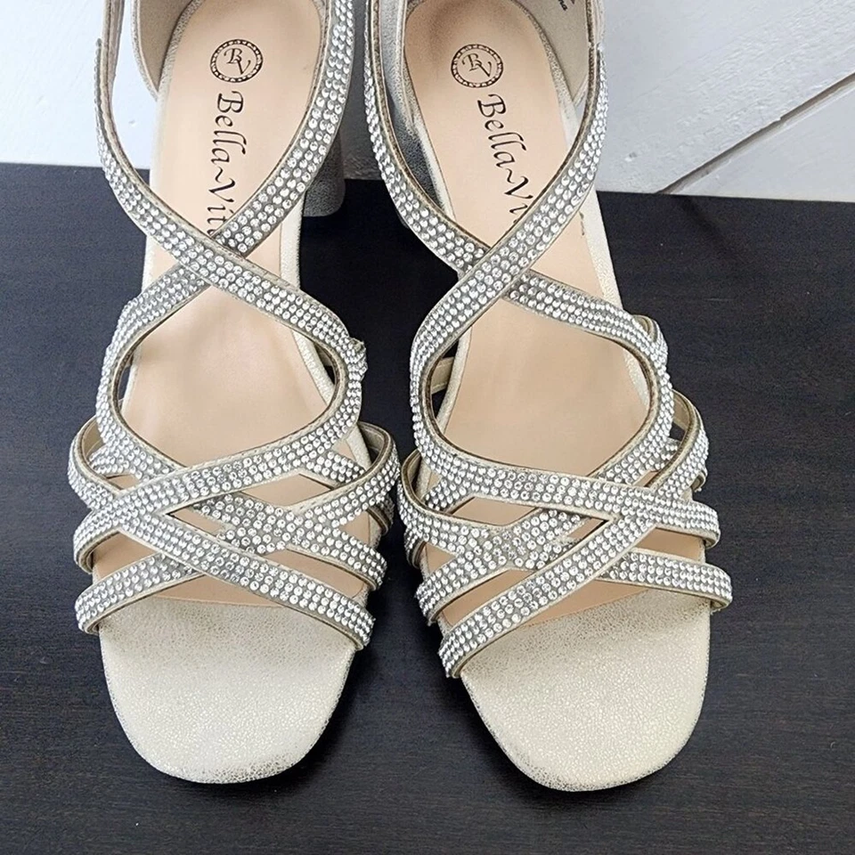 NEW Bella Vita Aliette Womens 7 Soft Gold Metallic Heels 3CT - Image 3 of 4