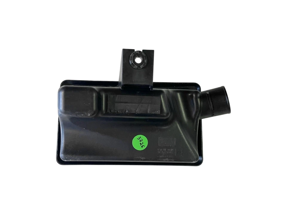 2017 CHEVROLET SILVERADO 2500HD 6.6 ENGINE AIR INTAKE MANIFOLD RESONATOR OEM - Image 4 of 4