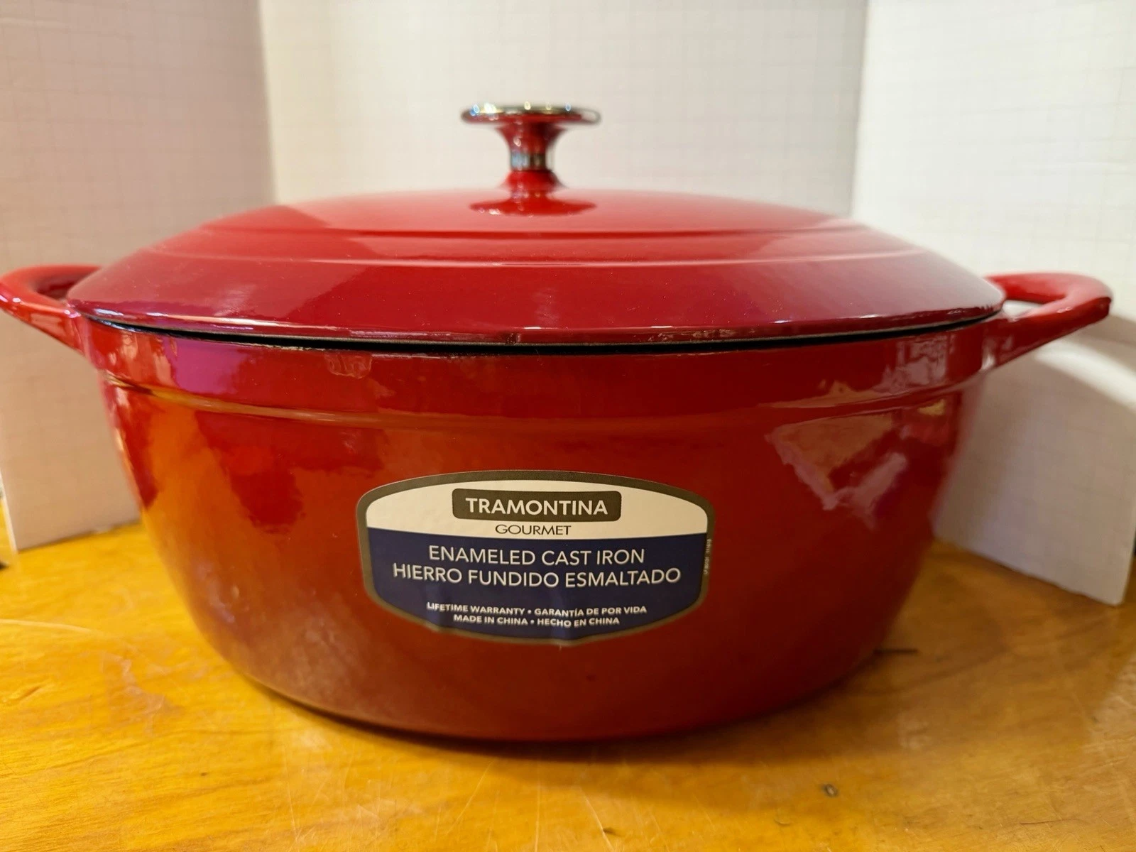 Tramontina Gourmet 7 Qt Enameled Cast-Iron Covered Oval Dutch Oven Gradated Red