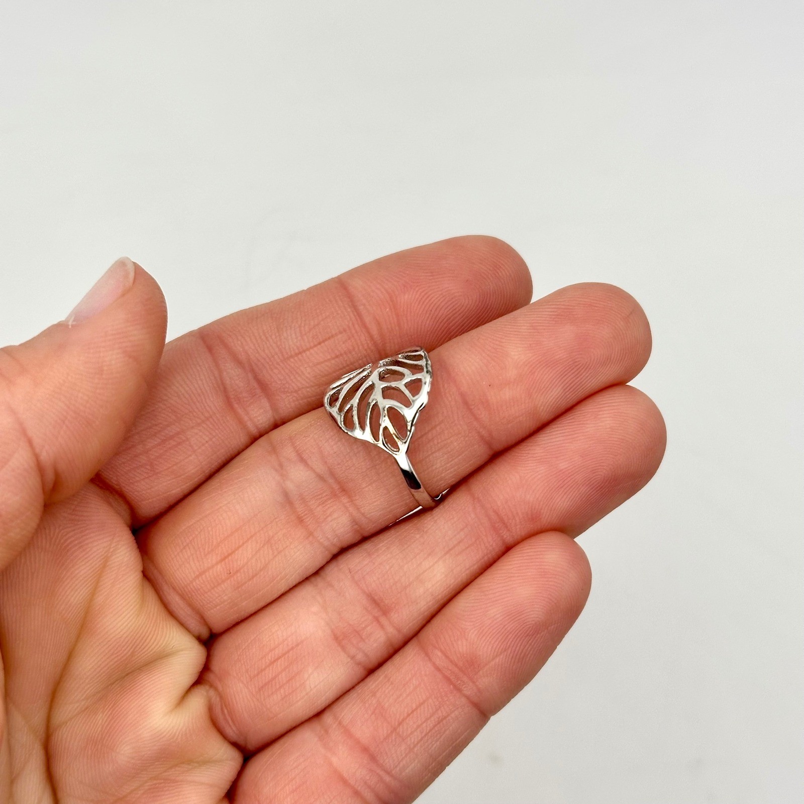 Sterling Silver Openwork Leaf Ring Delicate Natur… - image 2