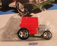 Hot Wheels PEANUTS SNOOPY HW SCREEN TIME HKH10- ERROR- NO SNOOPY IN THE PACKAGE