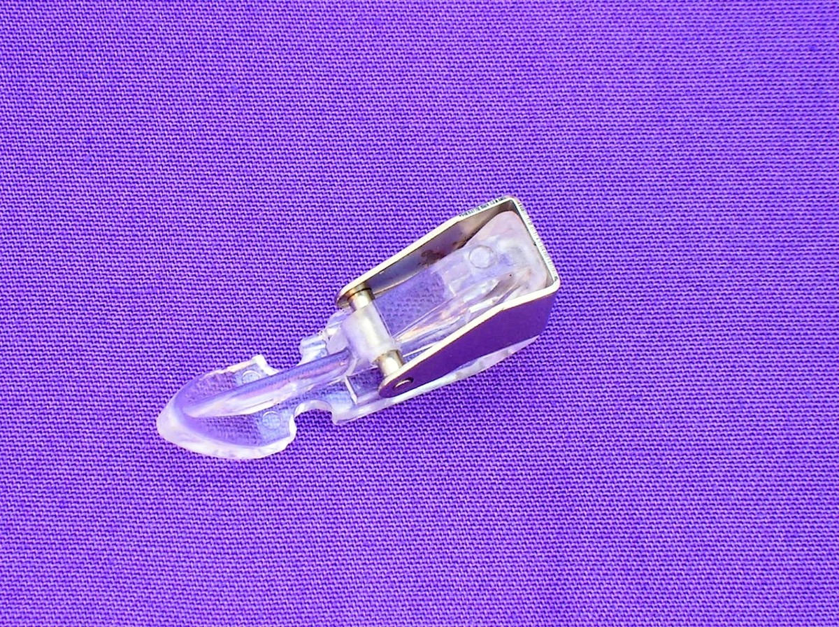 Piedino Per Cerniera Macchina Da Cucire Singer - Modello Slant Needle Shank - Foto 2