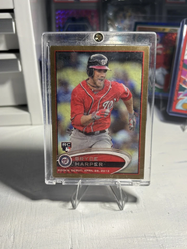 Serie de actualización Topps 2012 - debut de novato Bryce Harper #US183 dorado/2012 (RC) Foto 2 de 4