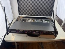 VocoPro UHF-5800 Plus 4-Mic Wireless System with Mic Bag Band 9
