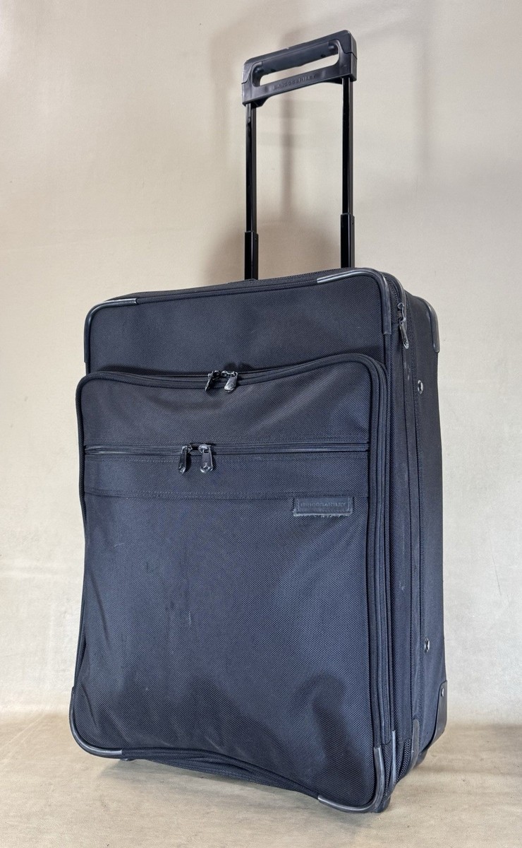 Briggs & Riley 24 Inch Baseline Upright Black Expandable Checked