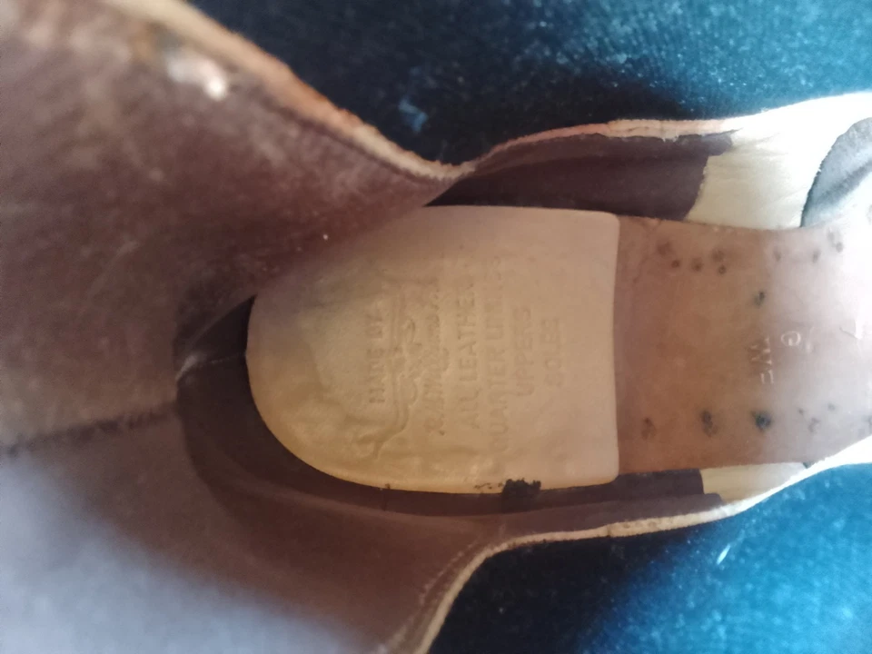 R.M. WILLIAMS Boots Brown Leather Boots 7G light usage - image 2 of 4