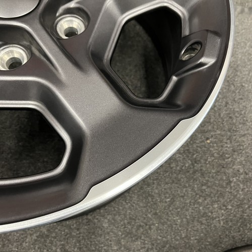 SINGLE 17 INCH WHEEL/RIM JEEP GLADIATOR 2020-2023 OEM POLISHED CHARCOAL 9236 - Picture 11 of 16