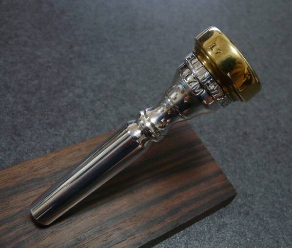 トランペットMP GIARDINELLI M12 Giardinelli Trumpet Brass Instrument Mouthpieces for sale | eBay