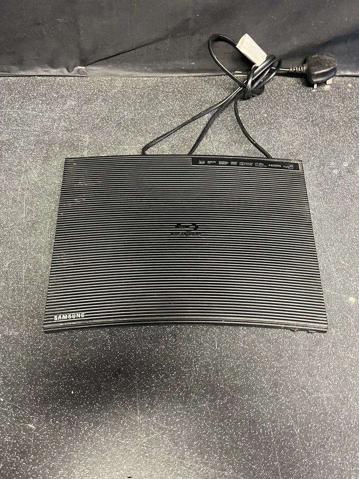 Samsung BD-J5500 Smart Blu-Ray Player 1080p Full HD - Faulty No Power Unit Only - Image 2 of 4