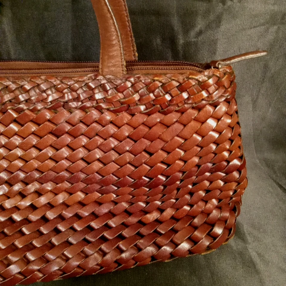 Bolso de Hombro Vintage Fossil Cuero Marrón Tejido Cesta Doble Asa Años 90 Foto 2 de 4