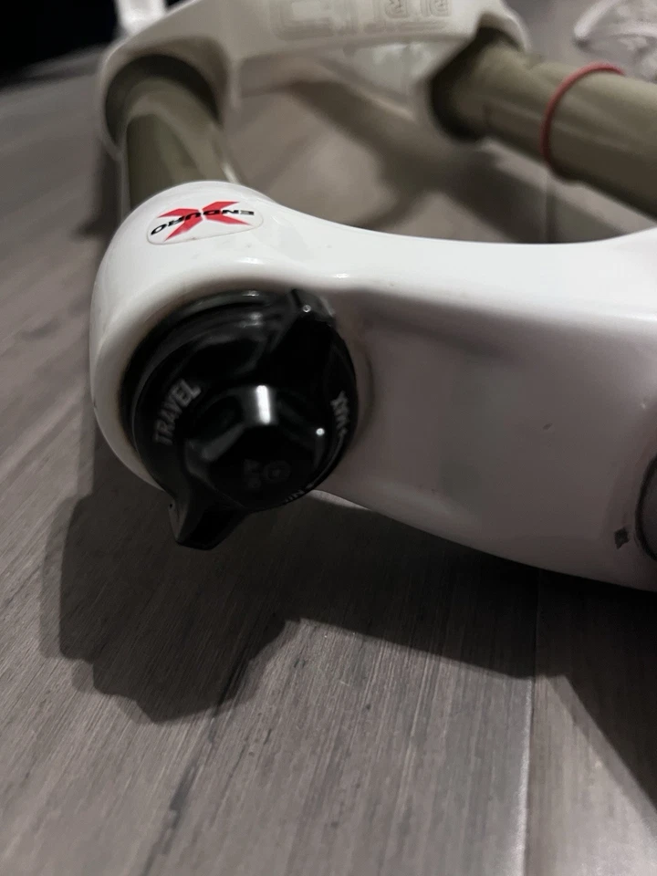 Rockshox Lyrik RLR 26” 180mm travel Enduro MTB Suspension Fork - Image 4 of 4