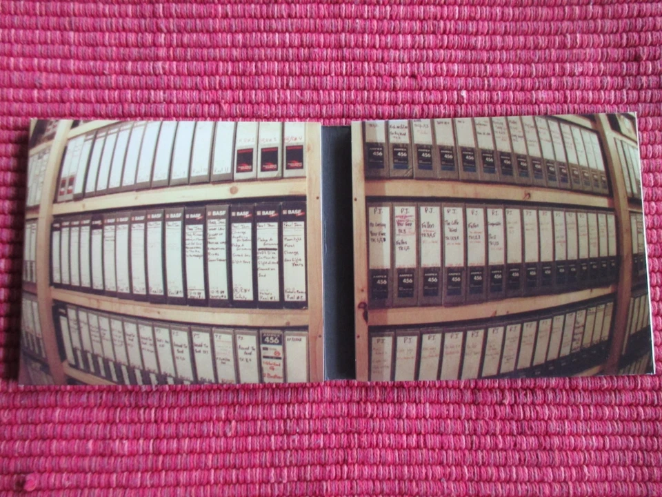 PEARL JAM - Lost Dogs - 2 x CD Austria 2003 - Bild 3 von 4