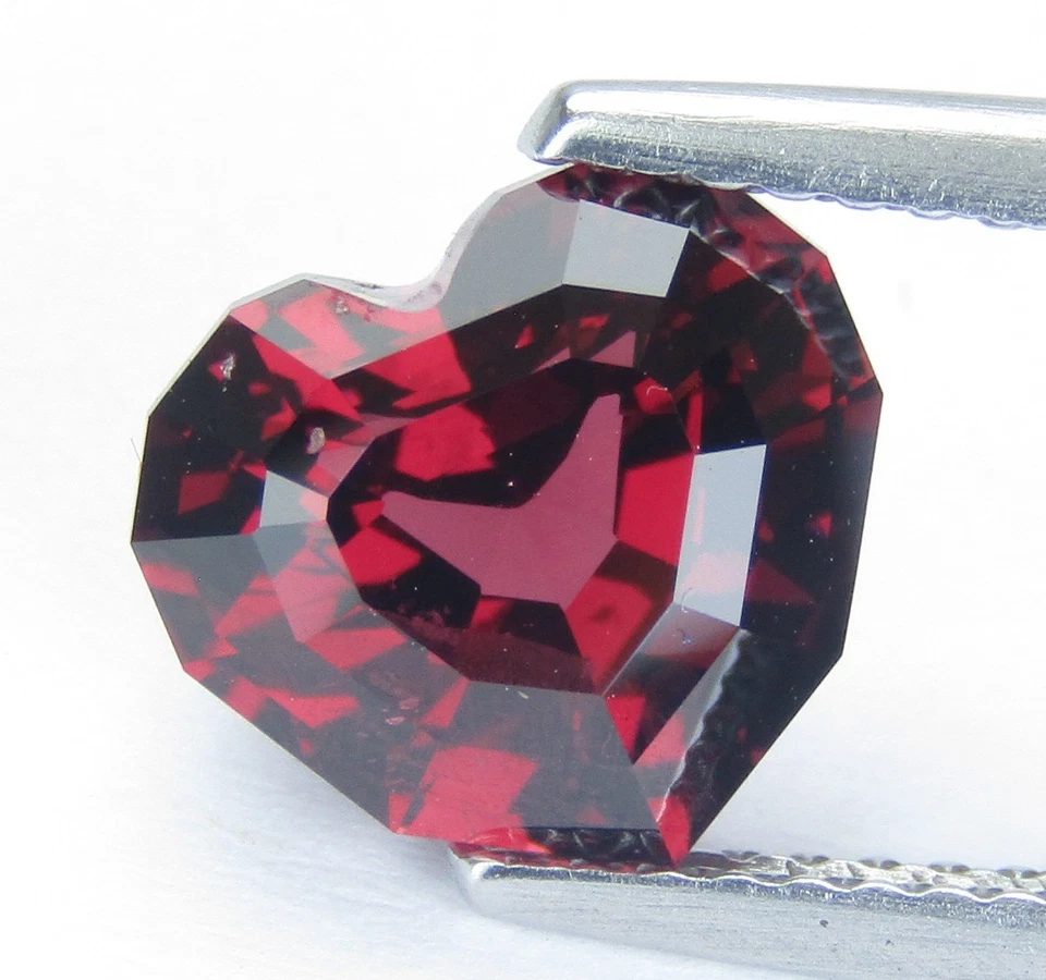 3,67 quilates clásico 100 % natural único rosa rodolita granate corazón corte de precisión Foto 2 de 4
