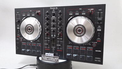 Pioneer DJ DDJ-SB2 Black DJ Controller 2-Channel Serato DJ Pro