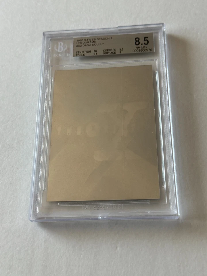 1996 Topps X-FILES Hologram 3-D Effect Card GILLIAN ANDERSON Dana Scully BGS 8.5 - Image 3 of 4