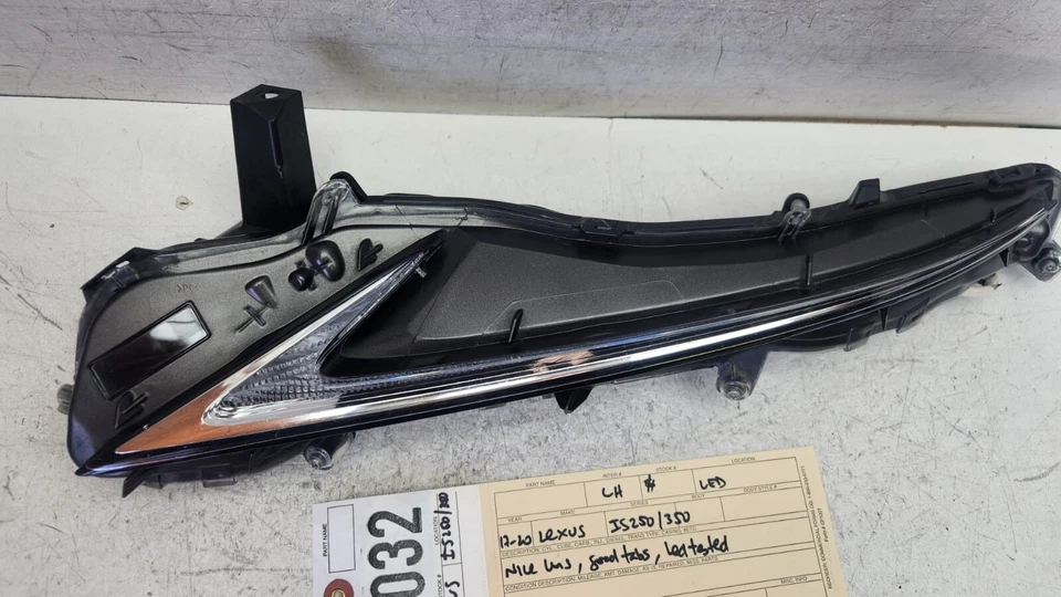 Faro antiniebla LED DRL 2017 2018 2019 2020 LEXUS IS250 IS 350 OEM AY06032 Foto 4 de 4