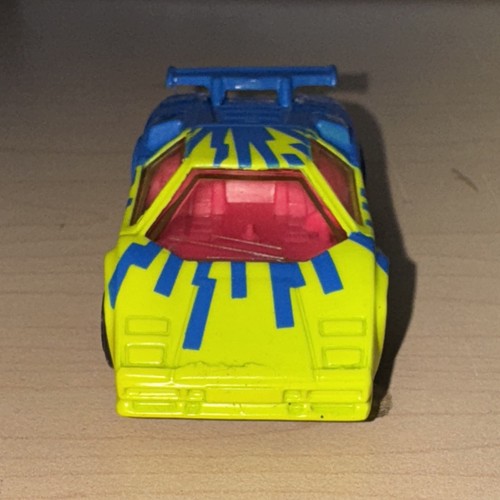 Vintage Matchbox Lamborghini Countach L P 500 S 1985 Yellow/Blue - Picture 5 of 6