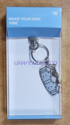 THE BOYZ be your own king キーリング　ニュー　トレカ THE BOYZ BE YOUR OWN KING MD OFFICIAL GOODS CROWN KEYRING +