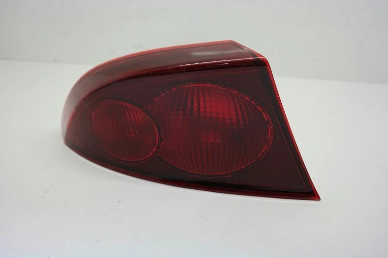 Luz trasera izquierda conductor Dodge Stratus 2001-2002 Foto 2 de 4