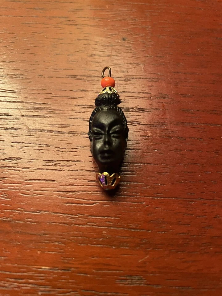 33 Hermosas cuentas de plástico vintage para mujer con cabeza de África afro reina joyería ébano Foto 3 de 4