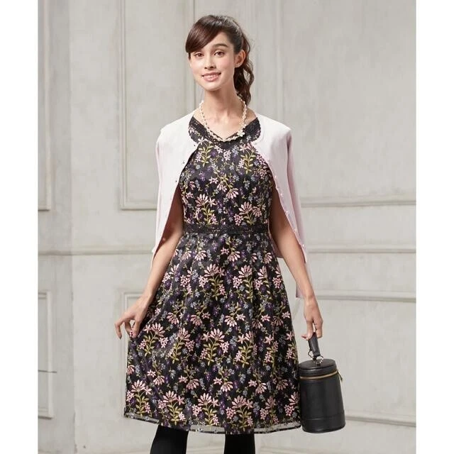 Vestido bordado floral TOCCA LOTUS ROSE preto feminino tamanho 0 /S usado - Imagem 3 de 4