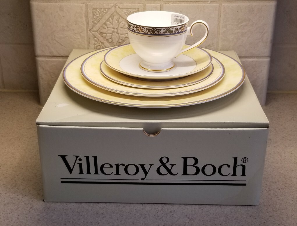VILLEROY & BOCH BONE CHINA CANNES 5 PC. PLACE SETTING NEW OLD 