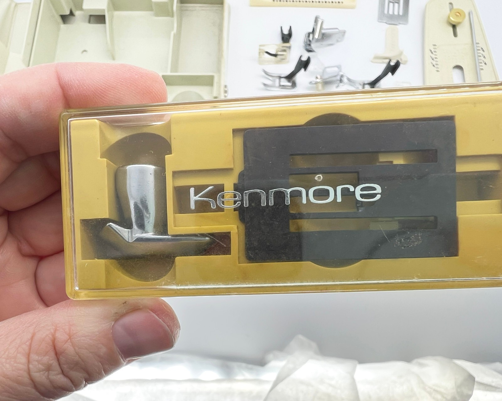 VTG Sears Kenmore Pattern Cams Accessories Buttonholer Case sewing machine Parts