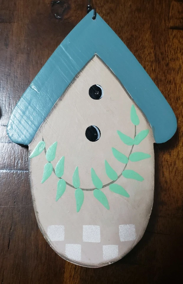 Rustic Wooden Welcome Friends Hanging Sign 12"×12" - Image 3 of 4